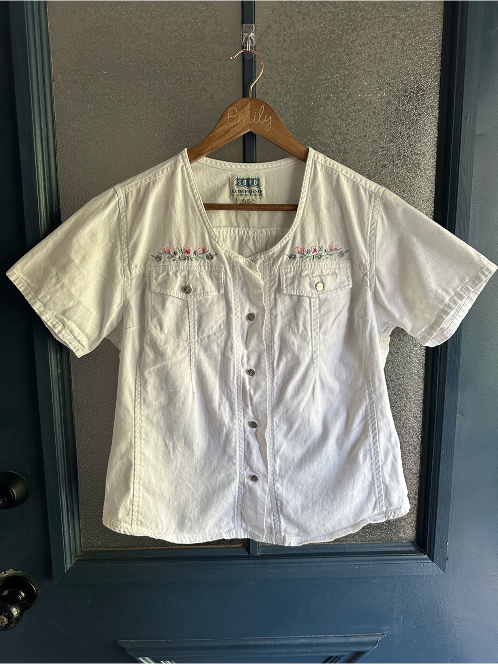White Denim Button-Front Short Sleeve Shirt with Floral Embroidery